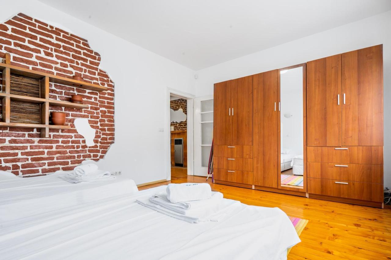 Sofia'S Vintage Gem: Spacious 2Bd Flat On Solunska Apartamento Exterior foto
