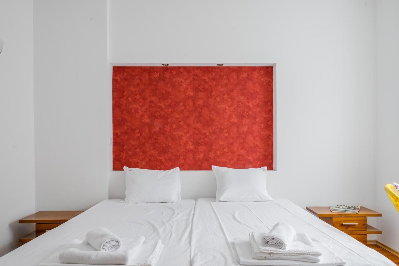 Sofia'S Vintage Gem: Spacious 2Bd Flat On Solunska Apartamento Exterior foto